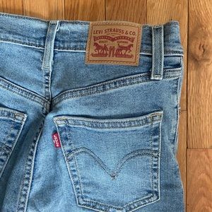 Levi’s ribcage straight leg jeans
